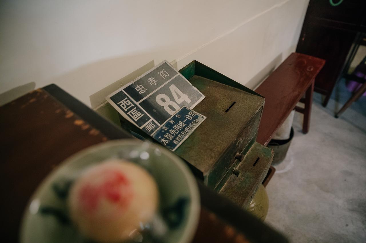 Hotel 84 In Tainan Esterno foto